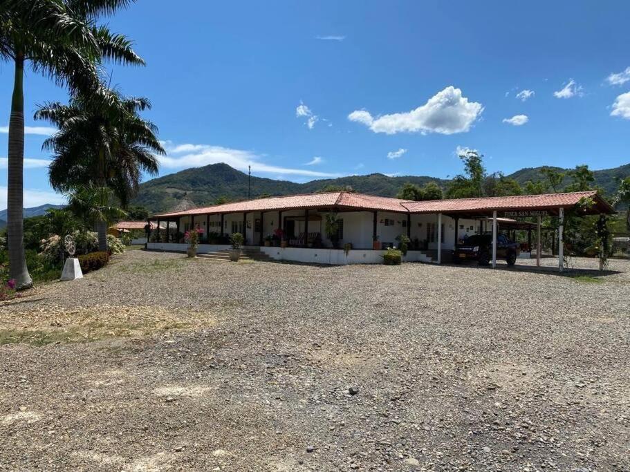 Finca Campestre Con Hermosa Vista Анапоима Екстериор снимка